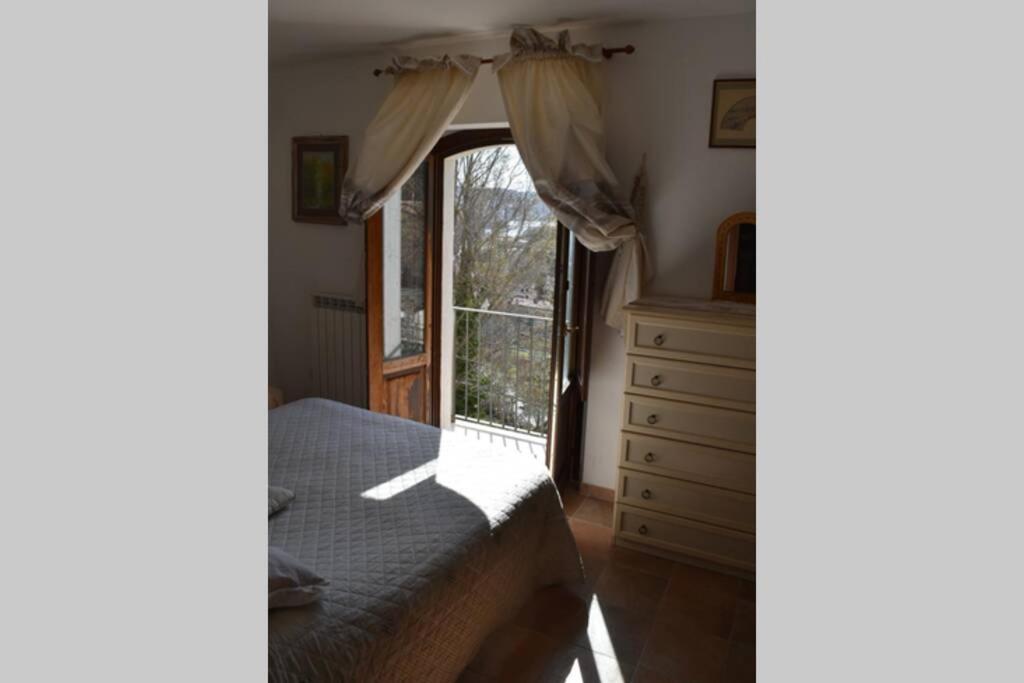 Casa Vacanze Al Castello Виллетта-Барреа Экстерьер фото
