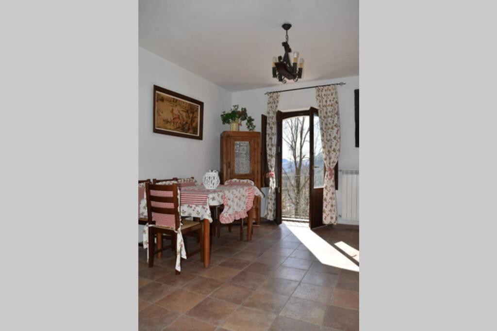 Casa Vacanze Al Castello Виллетта-Барреа Экстерьер фото