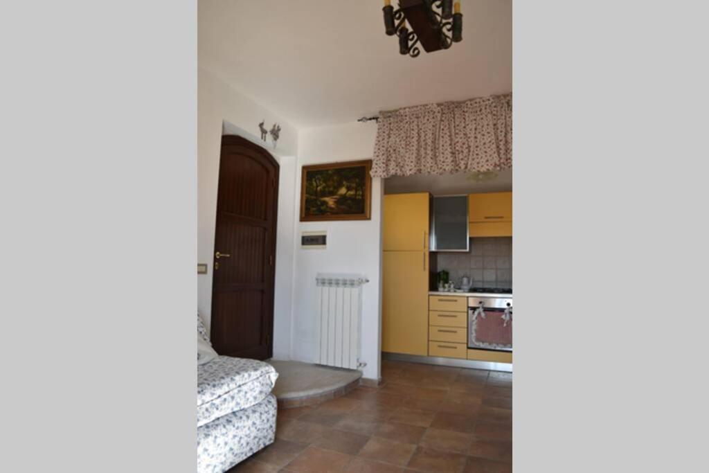 Casa Vacanze Al Castello Виллетта-Барреа Экстерьер фото